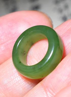 新疆的猫JJ010407 1.9克油润细腻的碧玉跑环