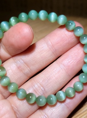 新疆的猫zg010402 9.6克，冰莹剔透泛宝石光泽的老坑猫眼碧玉手链