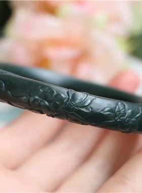 可定制《蓦兰》原创雕花款式参考和田黑青玉兰花雕花圆条手镯002