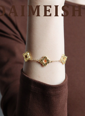 秋冬新款复古精致时尚百搭镂空四叶草碎冰冰手链轻奢感手饰女