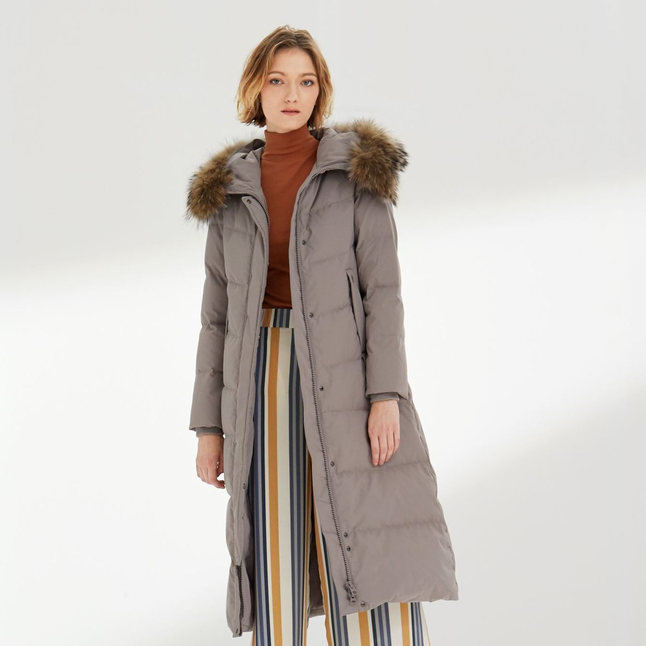 波司登大毛领羽绒服女长款过膝 冬季新品保暖加厚纯色冬装外套 2019 波司登大毛领羽绒服女长款过膝 冬季新品保暖加厚纯色冬装外套 2019