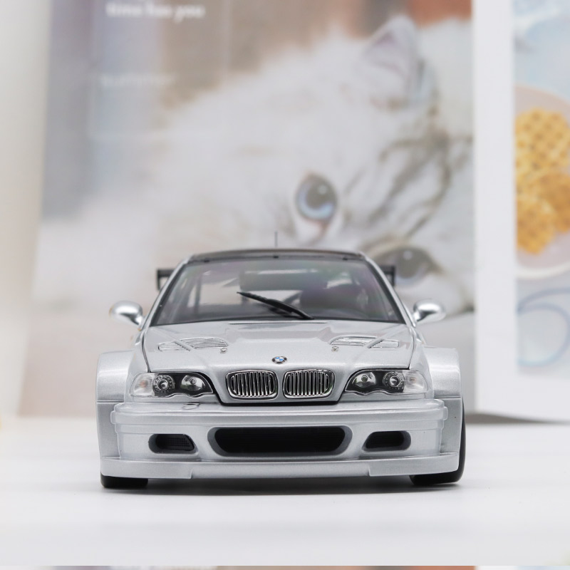 极品飞车9宝马M3 GTR E46 DCN限量 1:18合金开门仿真汽车模型-图2