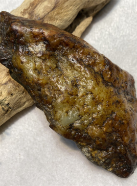 和田玉黄白河磨玉原石手把件