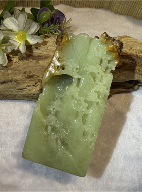 和田玉黄白河磨玉山石印章手把件