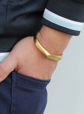 欧美嘻哈复古情侣切面钛钢手镯潮男女士时尚简约百搭开口手环饰品
