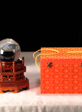 红檀木雕花旋转水晶球底座