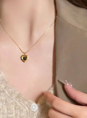 爱心吊坠项耳钉链女锁骨链网红ins风小众设计感钛钢不掉色颈链女