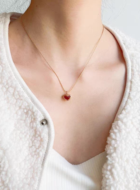 红色爱心钛钢项链女款2025新款轻奢小众锁骨链吊坠高级感颈链配饰