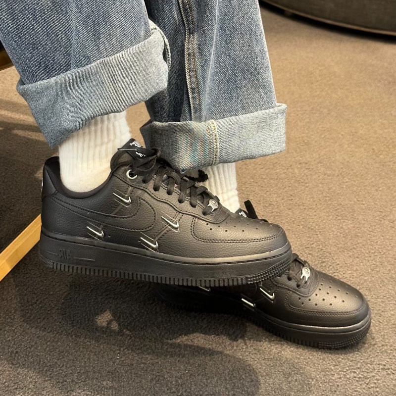 耐克/Nike Air Force 1 AF1黑银四勾空军一号透气板鞋 HQ1180-001,淘宝优惠券,粉丝福利购,淘宝优惠卷