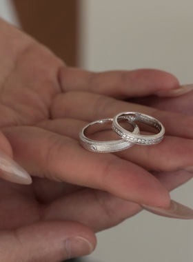 S925纯银新款戒指男女对戒轻奢ins高级感百搭锆石镶嵌素银情侣戒