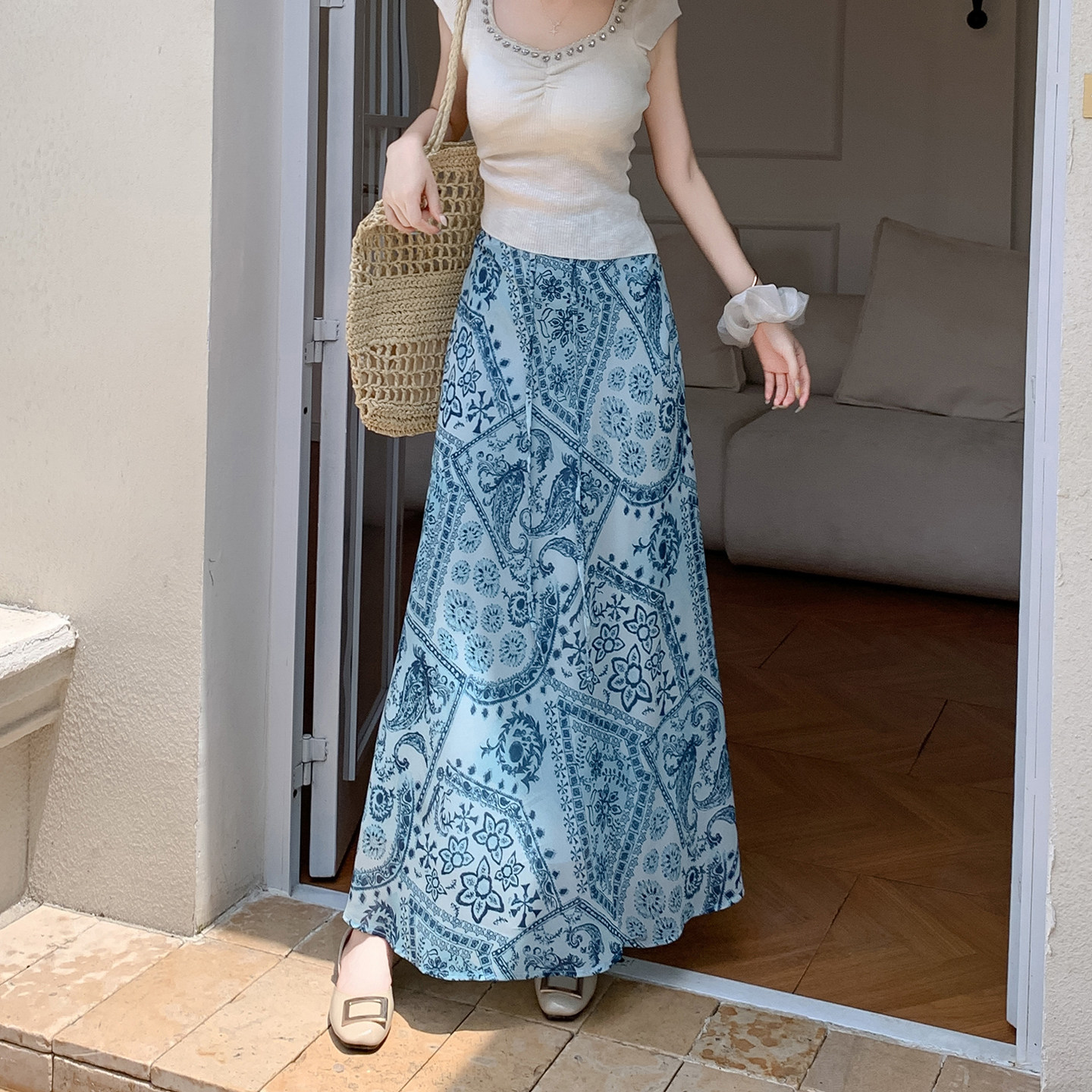 波西米亚民族风雪纺印花半身裙女2025夏季新款高腰显瘦系带a字裙,淘宝优惠券,粉丝福利购,淘宝优惠卷