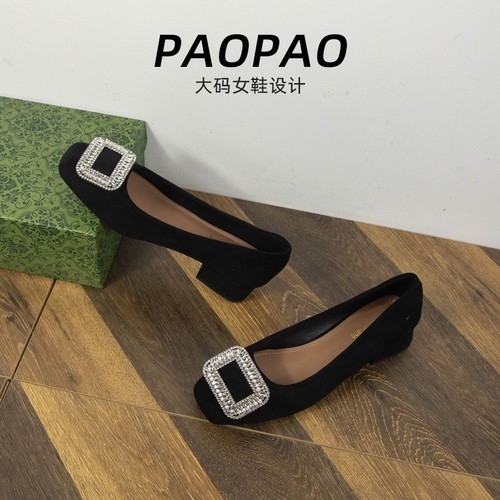 大码女鞋41到42宽脚胖单鞋春季新款粗跟绒面水钻方扣法式气质黑色 - 图0