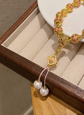 福宫系列~桃芝夭夭古风甜美清新粉色花朵铜銮金串珠手链流苏手串