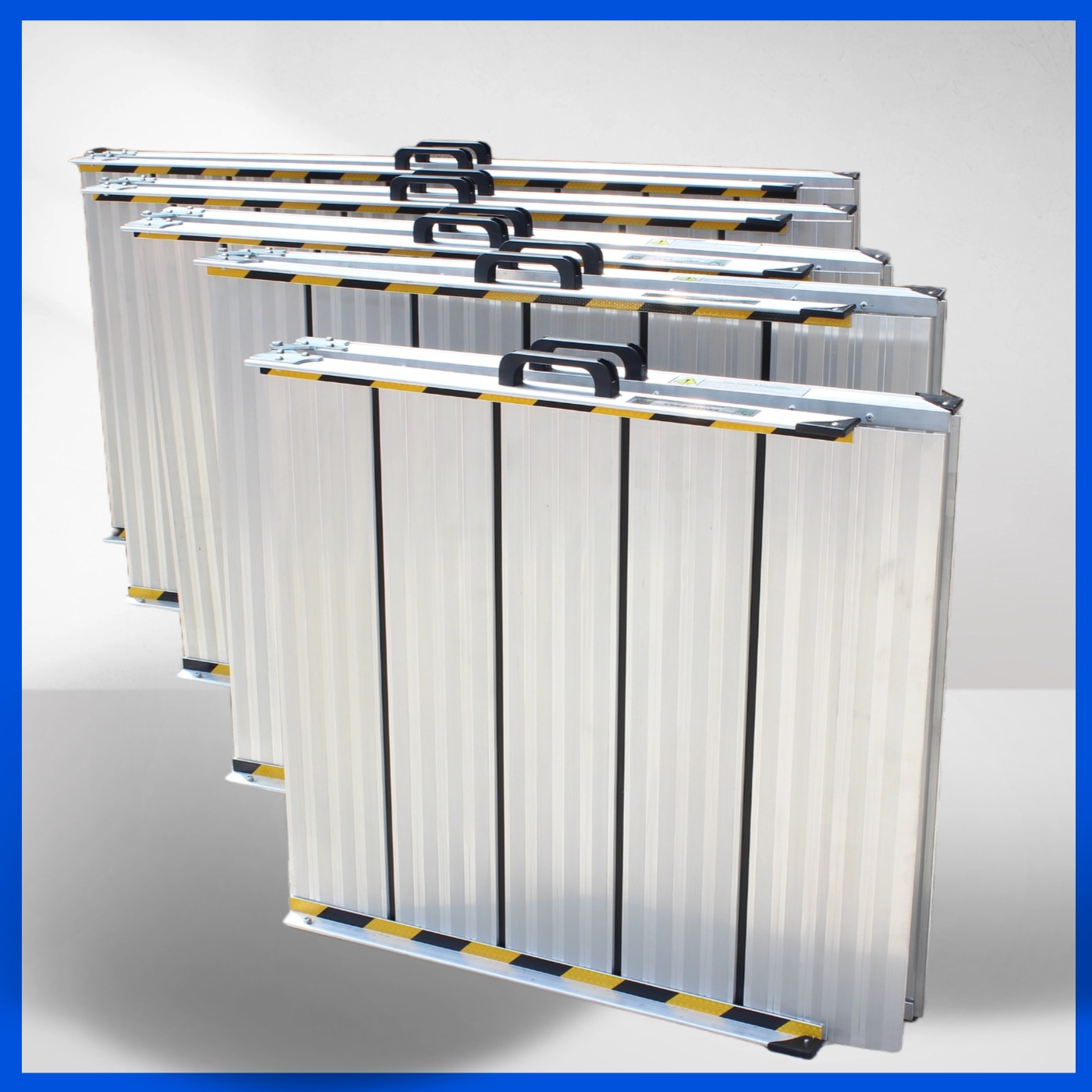 银色无障碍铝合金坡道板便携式防滑折叠移动楼梯斜坡爬楼台阶垫板 - 图1