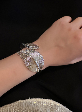 ins冷淡风金属树叶手镯女