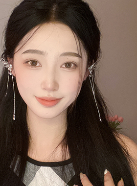 天使之翼蝴蝶耳骨夹女