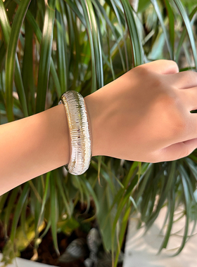 高级感极简手镯个性小众设计时尚