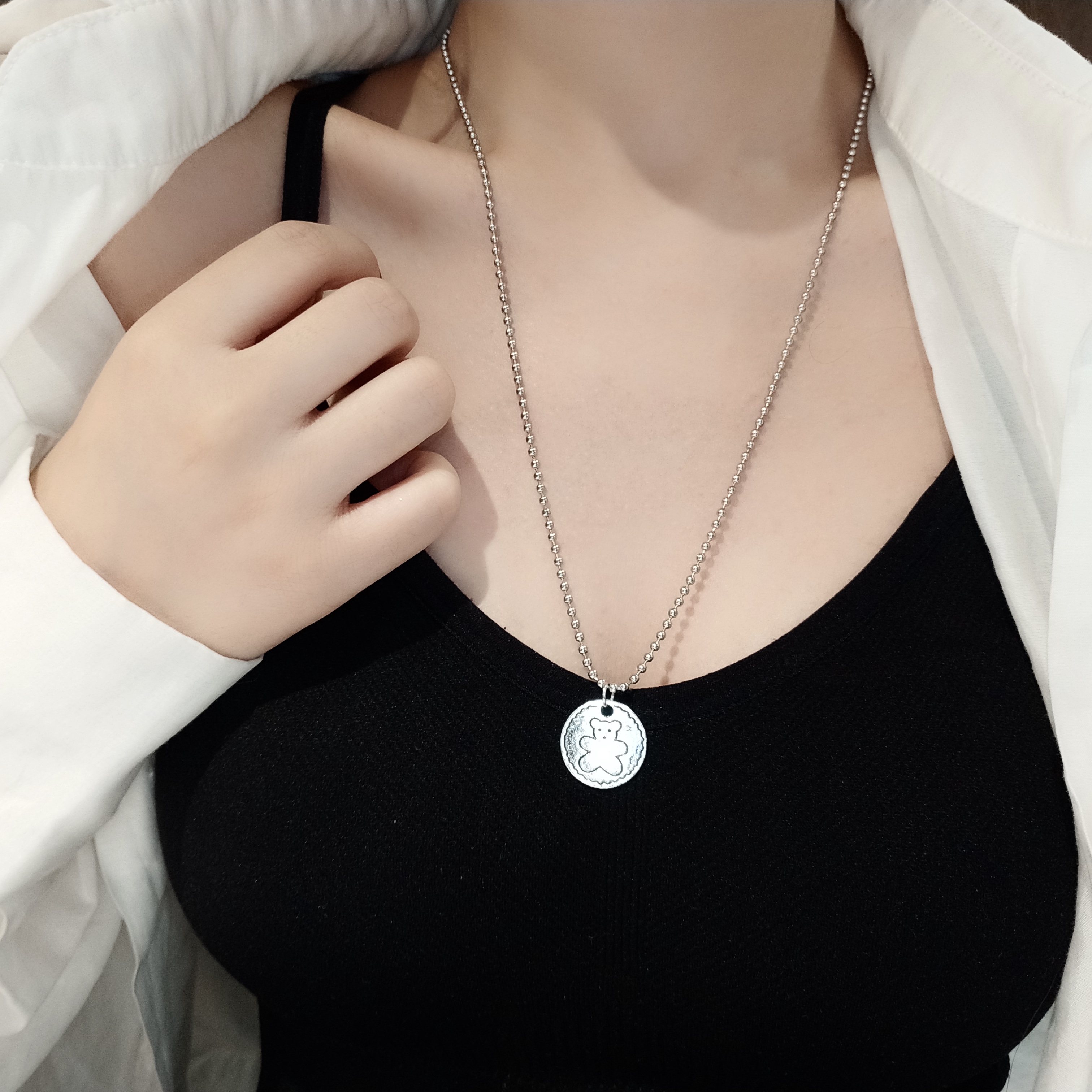 恤潮人饰品 女日韩复古嘻哈硬钱吊坠男女 可爱少女心小熊饼干项链 T 恤潮人饰品 女日韩复古嘻哈硬钱吊坠男女 可爱少女心小熊饼干项链 T