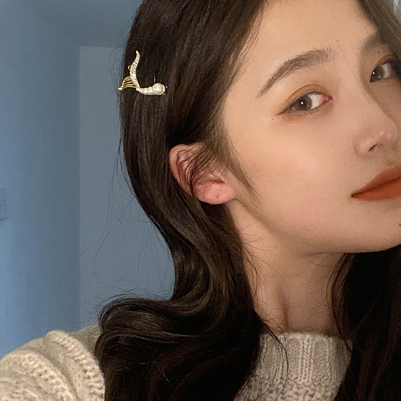 日系轻奢珍珠美人鱼尾发夹边夹网红气质刘海夹韩国发饰一字夹顶夹 - 图1