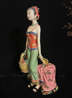 中式风美女家居客厅礼品石湾陶瓷