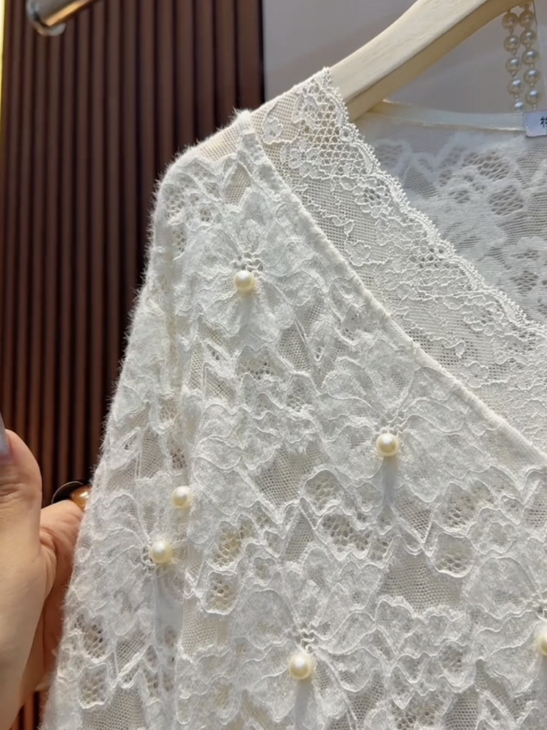秋冬磨毛蕾丝中长款蕾丝衫重工钉珠宽松大版遮肉显瘦保暖花朵打底,淘宝优惠券,粉丝福利购,淘宝优惠卷