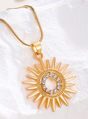 太阳花小香风独特耳环项链套装