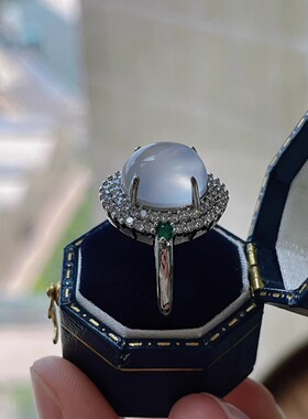 新中式国风复古晶莹剔透天然白玉髓戒指 起光蛋面冰种玉髓戒指