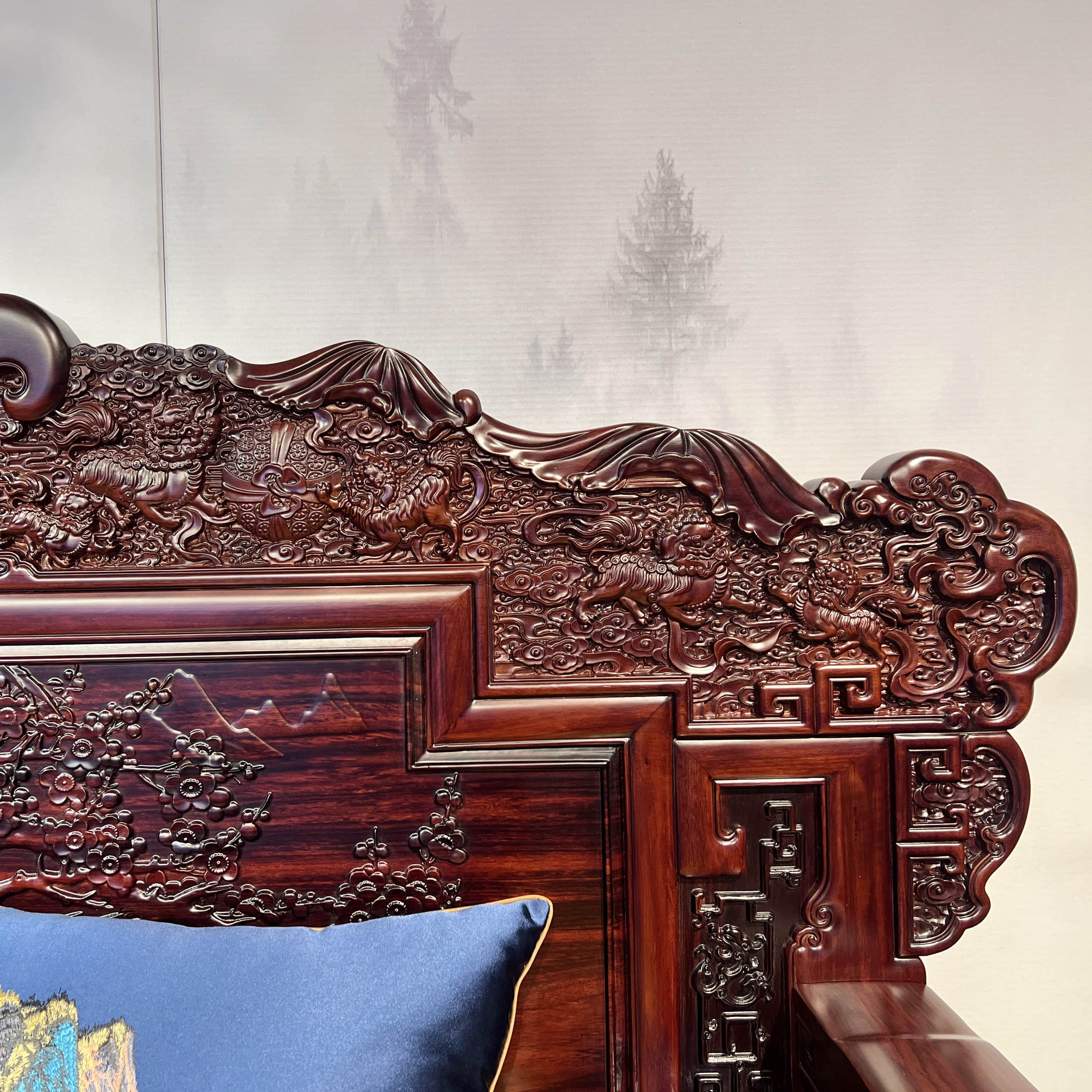 大款深雕巴西黑酸枝木沙发东阳古典黑金檀红木家具客厅盛世组合,淘宝优惠券,粉丝福利购,淘宝优惠卷