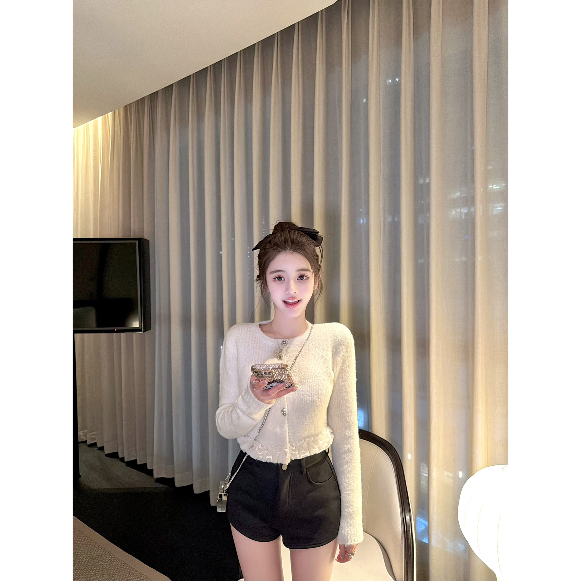 若语定制 版型王者高腰Q弹绒感短裤气质纯欲性感冬季热裤时尚穿搭,淘宝优惠券,粉丝福利购,淘宝优惠卷