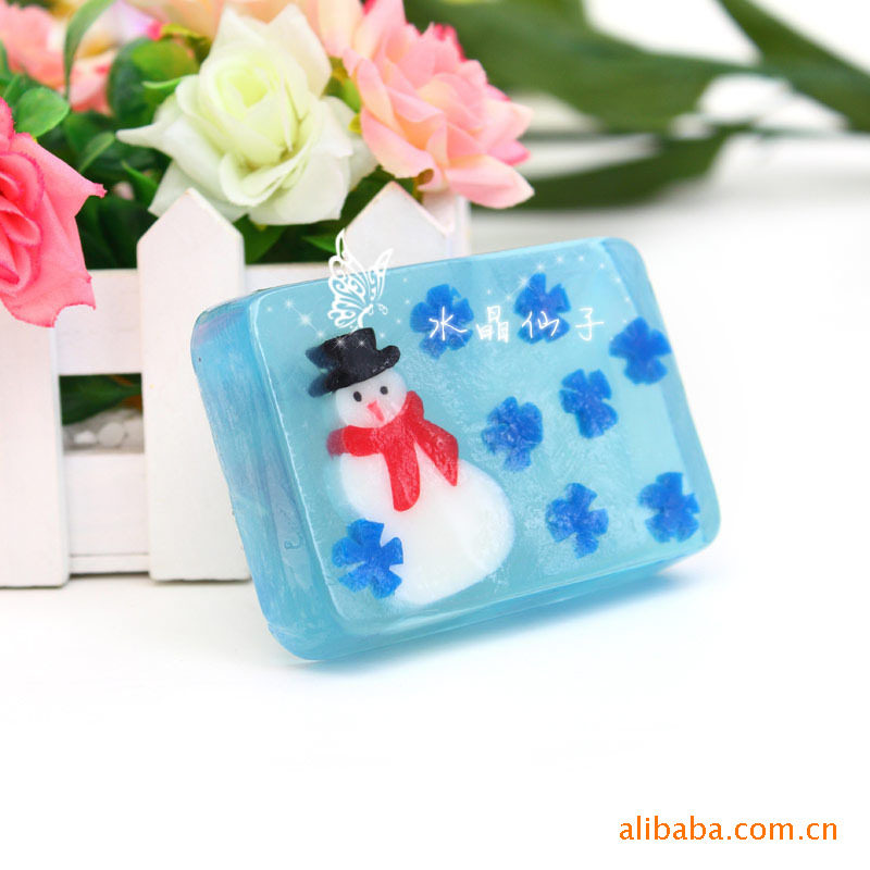 包邮手工皂厂家直销情人圣诞节礼物皂雪人儿童卡通精油香皂7a202