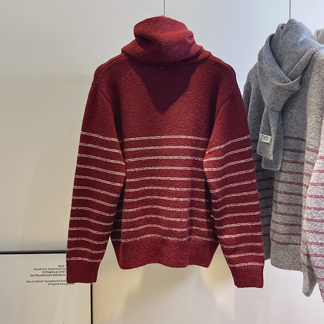 Free scarf ~ Bear embroidered contrasting striped sweater for women in autumn and winter, soft and waxy, warm and age-reducing round neck pullover sweater