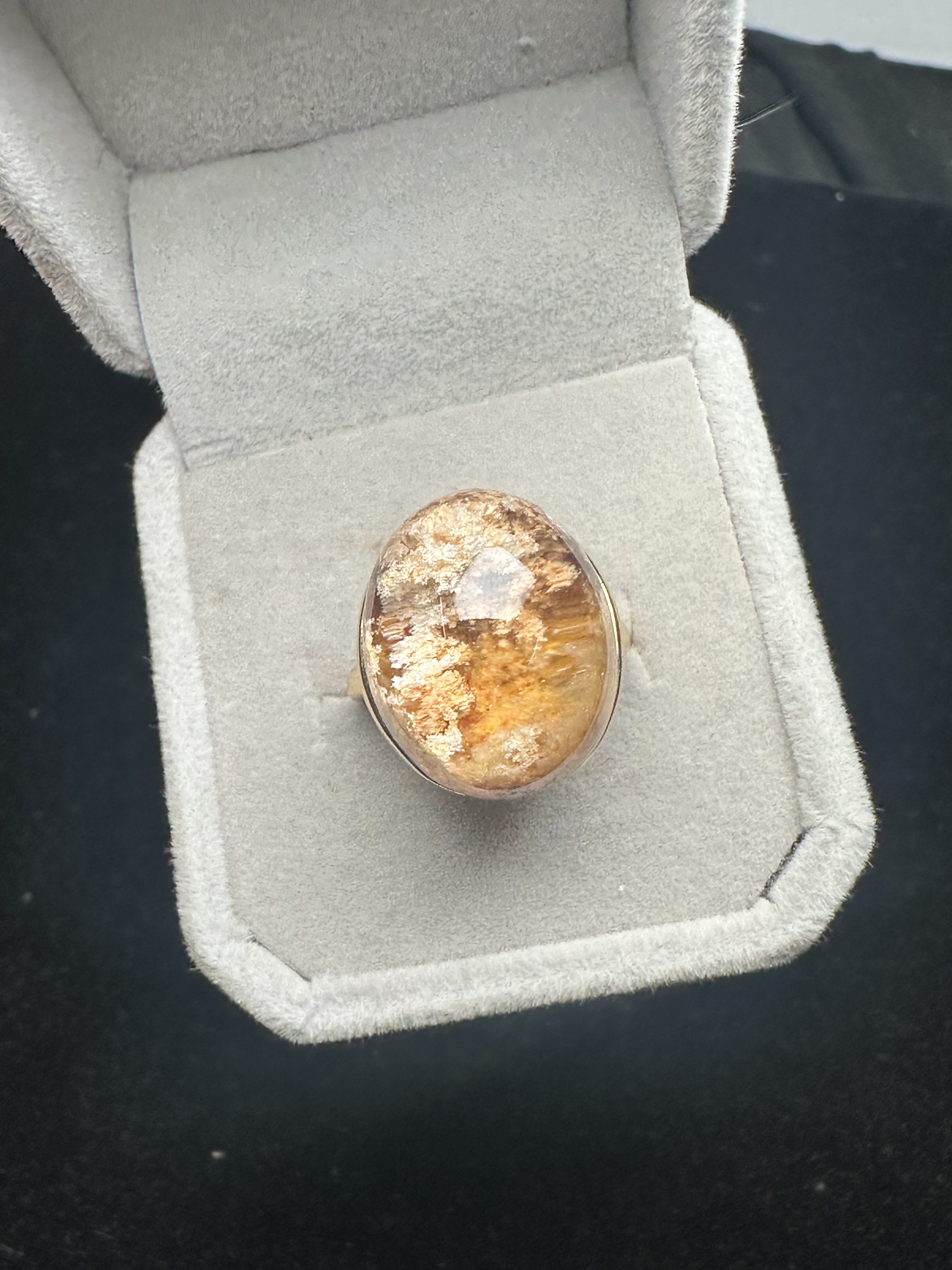 Pure natural ghost ring, 925 silver inlaid with live mouth, stone size 16*19mm, weight 10 grams, fidelity