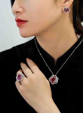 山茶花系列设计款培育合成红宝石耳钉吊坠套装.银镀金