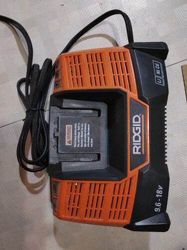AEG/里奇RIDGID 18V/12V充电器220V电池18V/12V红摩托的工具店 - 图1