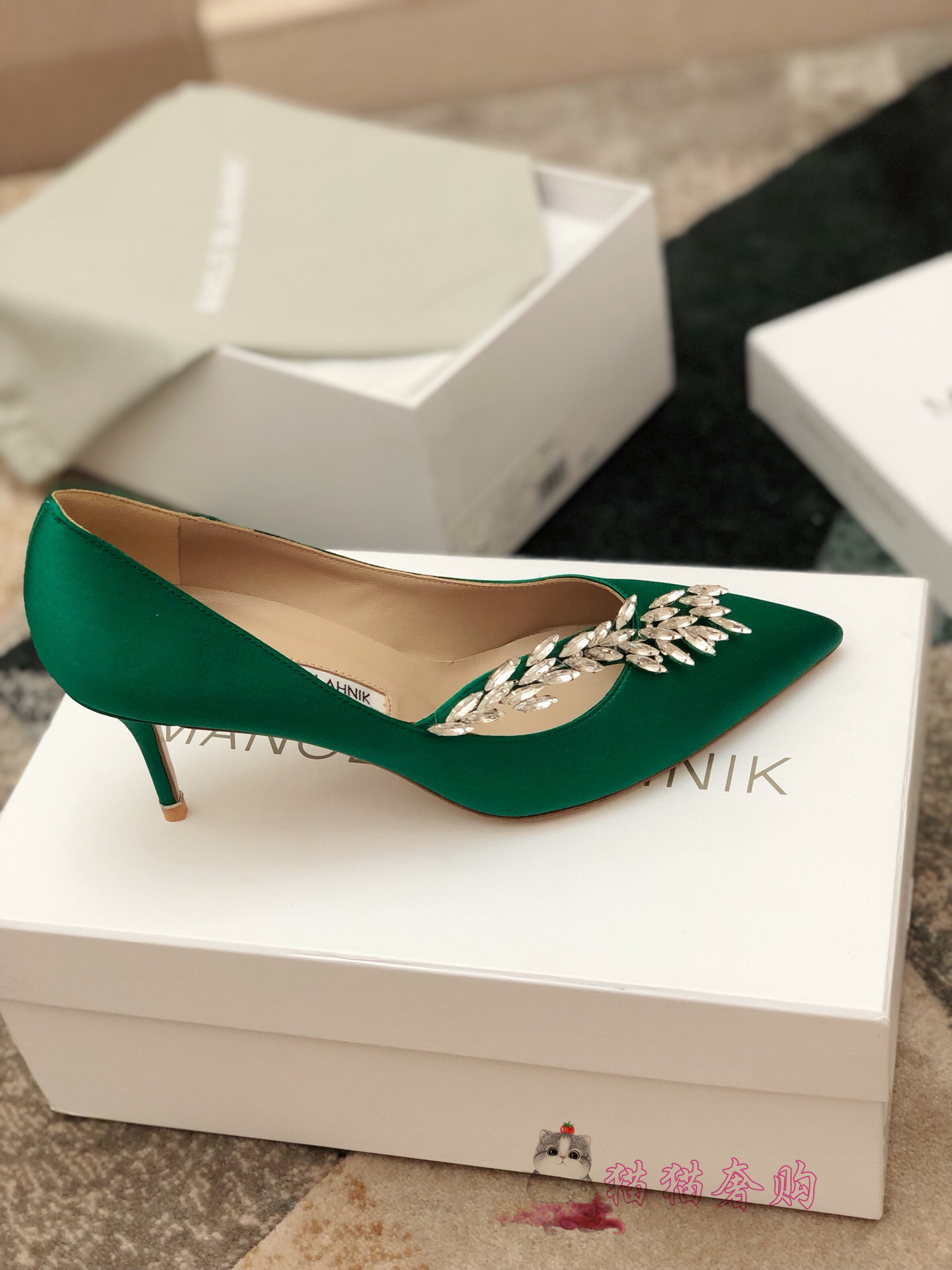 代购Manolo Blahnik/MB女鞋婚鞋麦穗钻扣绸缎面高跟鞋细跟单鞋女