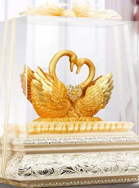 心心相印天鹅金箔工艺品结婚礼物