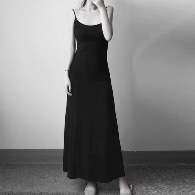 ສີດໍາ modal suspender dress ແບບວັນພັກຍາວ