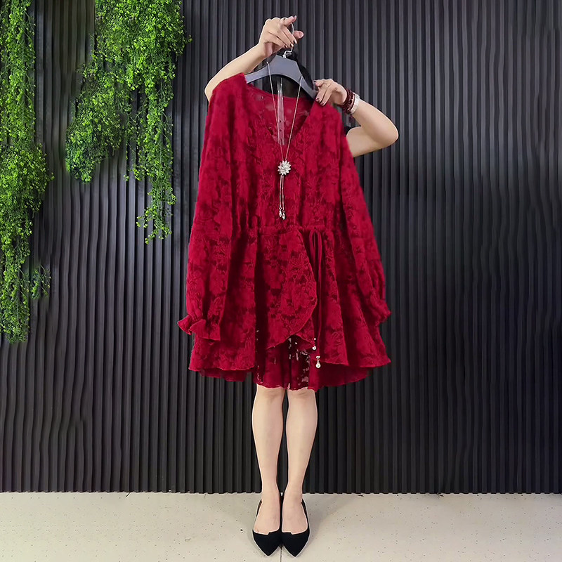 2025冬季新款大码女装胖MM简约时尚V领气质镂空款抽绳显瘦蕾丝衫,淘宝优惠券,粉丝福利购,淘宝优惠卷