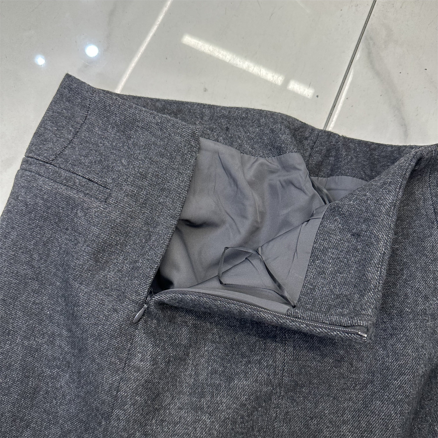 8090正品秋季开叉防走光裙裤女简约a字包臀裙时尚百搭半身裙短裙-图2