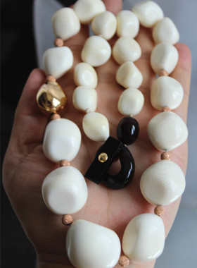 意大利珠宝西洋古董珠宝海外回流进口仿猛犸牙琥珀项链