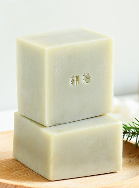 加入雪松精油的绿松柠手工皂