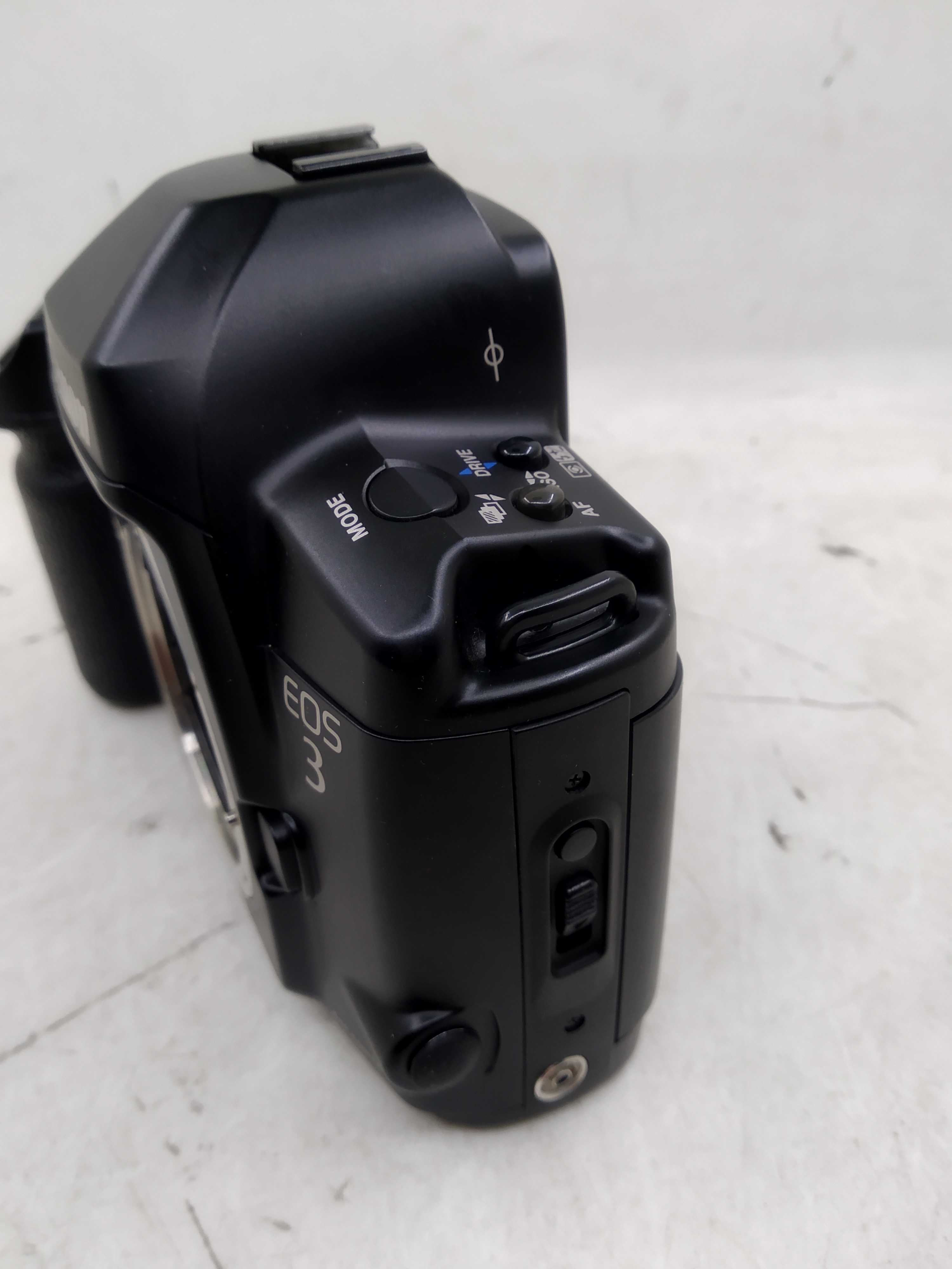 Canon 佳能 EOS 3 胶卷机 135胶片单反  单机身 成色新 专业单反 - 图2