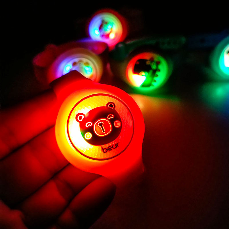 宝宝夏季礼随身地推小礼品送幼儿园同学地推网红手表儿童发光礼物