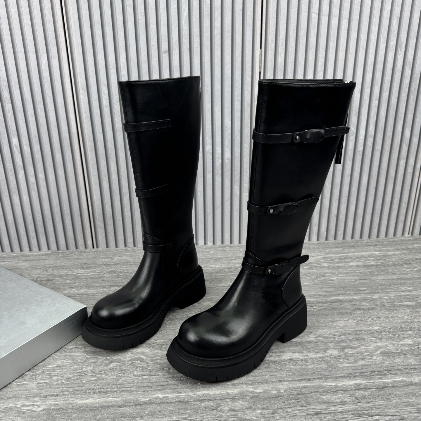 欧洲站欧货2025冬季新款后拉链高跟厚底高筒女靴时尚长筒骑士靴潮 - 图0