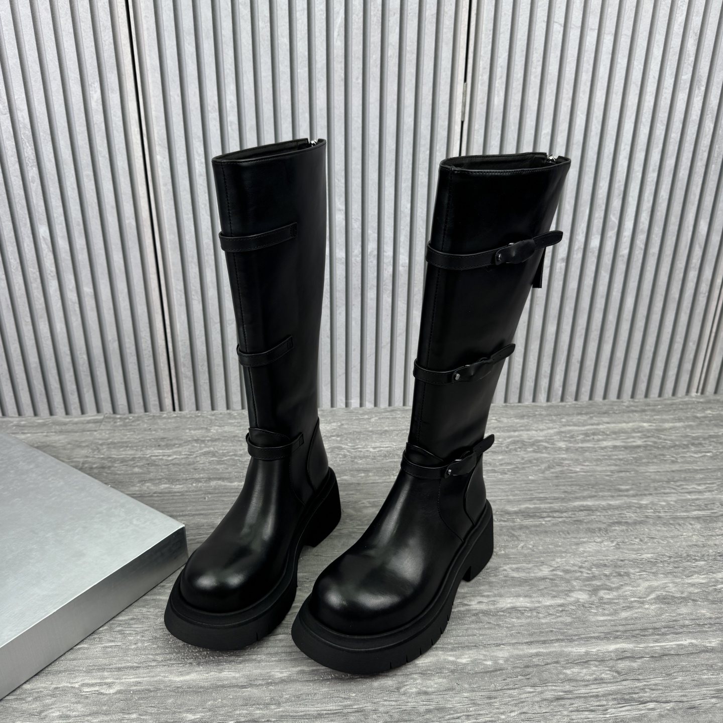 欧洲站欧货2025冬季新款后拉链高跟厚底高筒女靴时尚长筒骑士靴潮 - 图2
