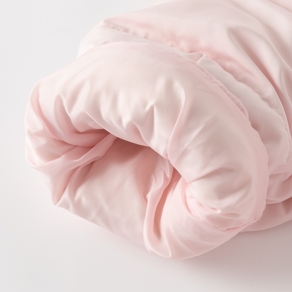 戴维贝拉2025冬装新款女童三防羽绒服宝宝白鸭绒外套儿童连帽上衣
