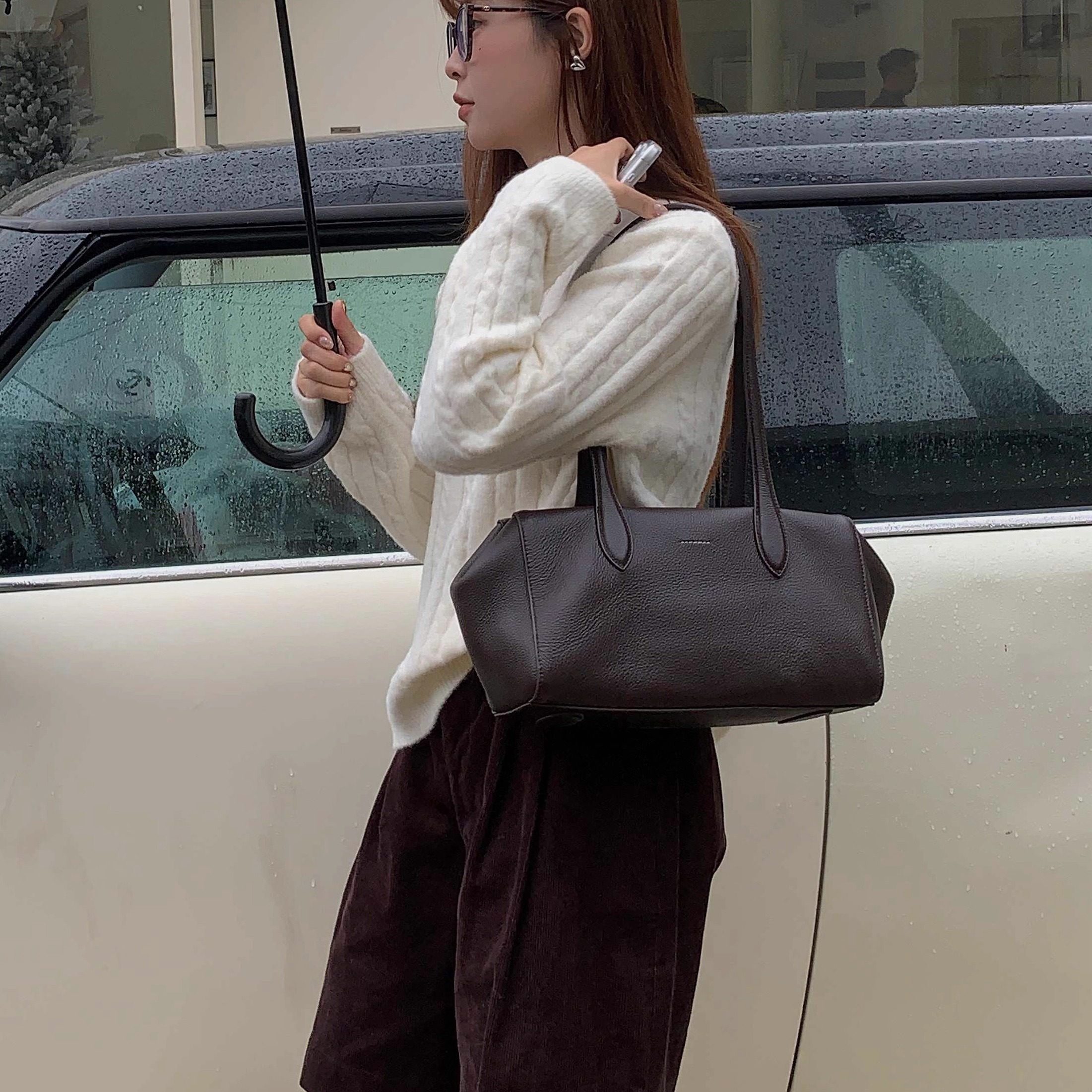 头层牛皮波士顿保龄球包包女大容量极简通勤托特包单肩手提枕头包,淘宝优惠券,粉丝福利购,淘宝优惠卷