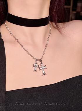 气质锁骨带颈带女黑色丝绒项圈颈链脖子配饰高级感颈带脖圈项链