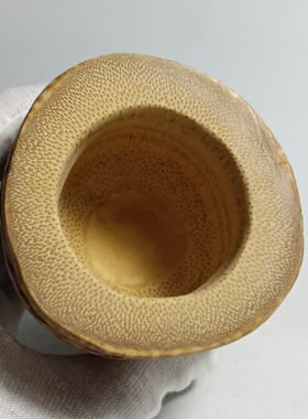 天然竹根雕刻把玩件笔筒文玩摆件