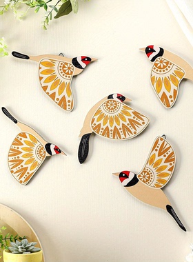 木质小鸟壁挂背景家居装饰艺术